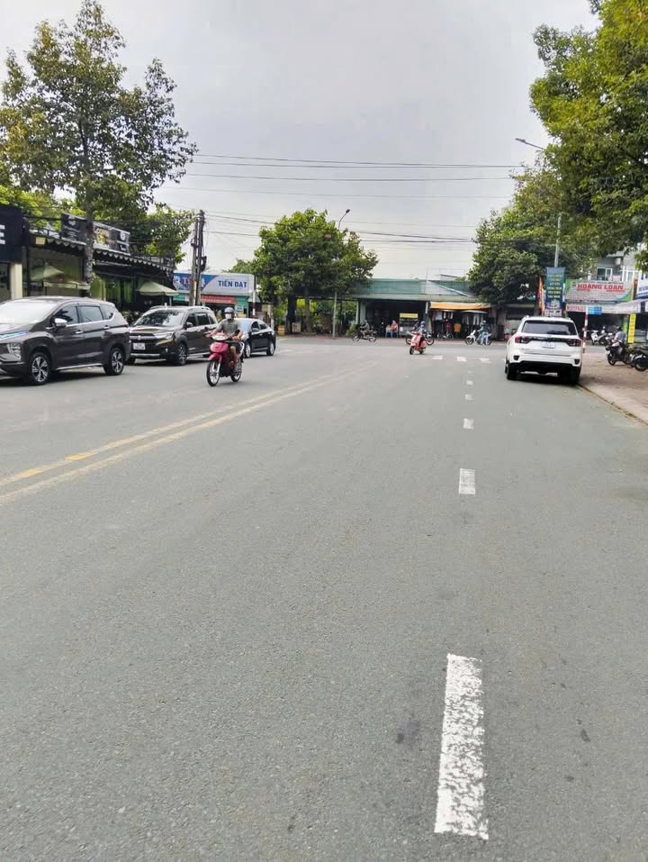 Đất nền Hiệp An, Thủ Dầu Một 180m² giá 5.8 tỷ - Kinh doanh sầm uất!