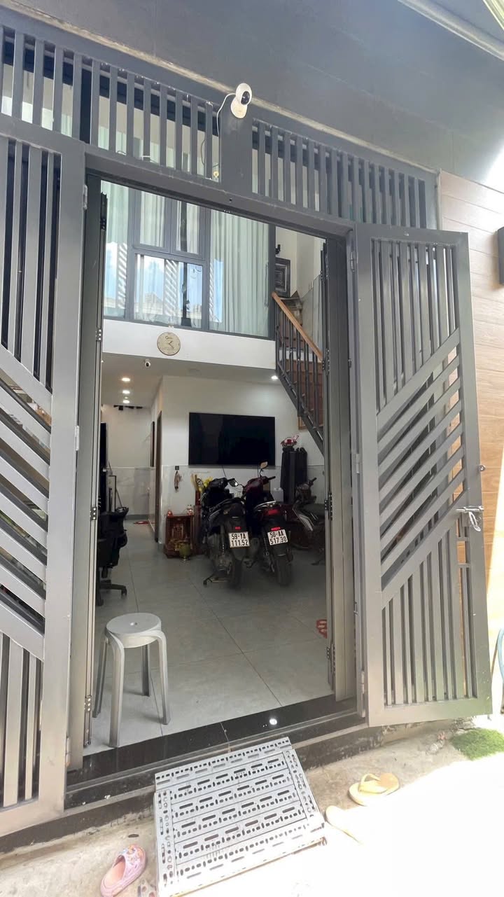 Nhà cấp 4 gác lửng đường Trương Thị Hoa, Quận 12, 44m² giá 2.89 tỷ - Sổ hồng riêng chính chủ!