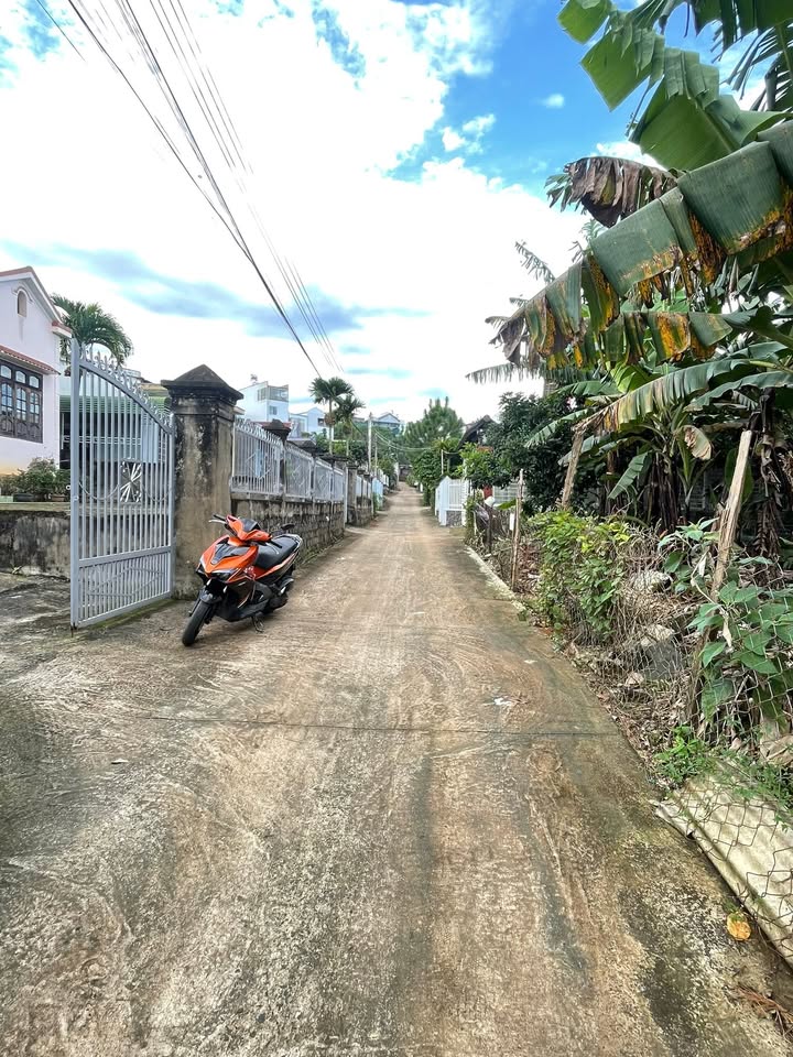 Đất mặt tiền hẻm 92 và 88 Lam Sơn, Bảo Lộc 972m² - Giá tốt cho đầu tư!