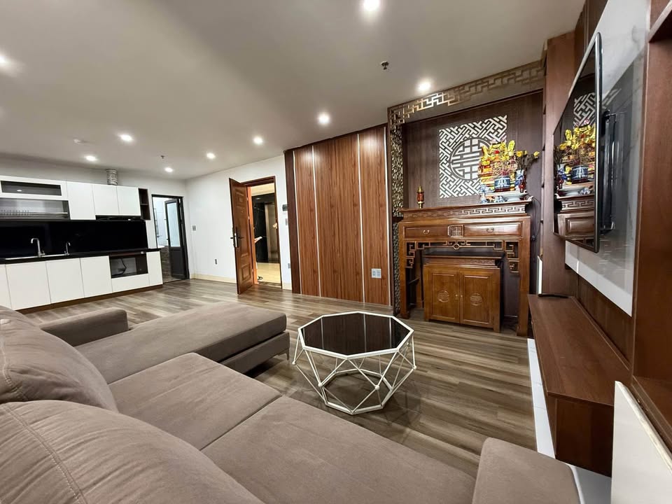 Căn hộ Ruby toà A phường Lam Sơn 72m² giá 1.8 tỷ - Full nội thất đẹp, cho thuê dễ dàng!