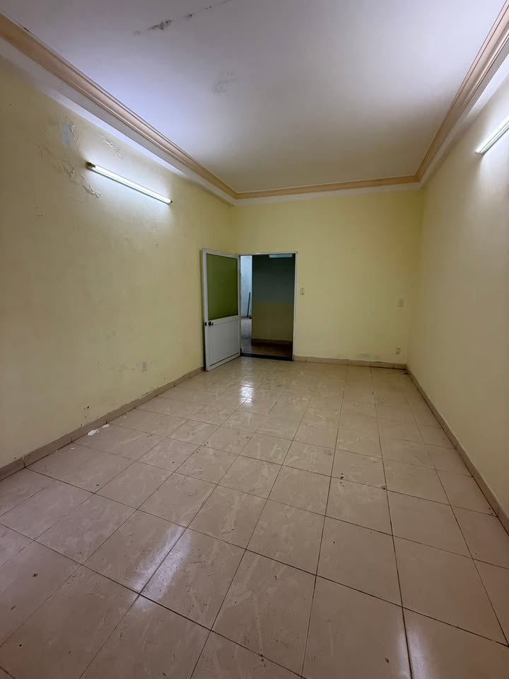 Căn hộ cho thuê 3PN đường Ông Ích Khiêm 6 triệu - Sẵn sàng vào ở ngay!