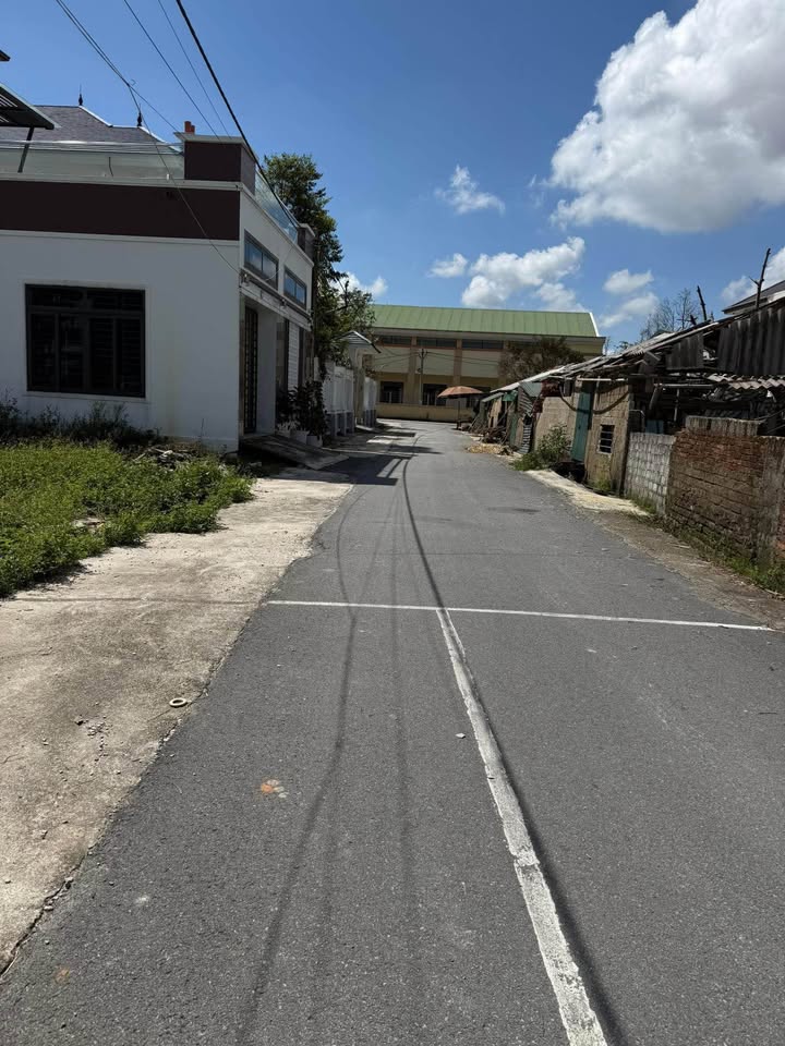 Đất thổ cư Thúy Hội, Thạch Hưng 191,5m² giá 3 tỷ - Gần trường THCS Hưng Đồng!