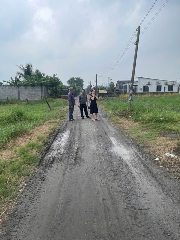 Đất thổ cư xã Tân Phú Trung, Củ Chi 105m² giá 1.75 tỷ - Cơ hội đầu tư tuyệt vời!