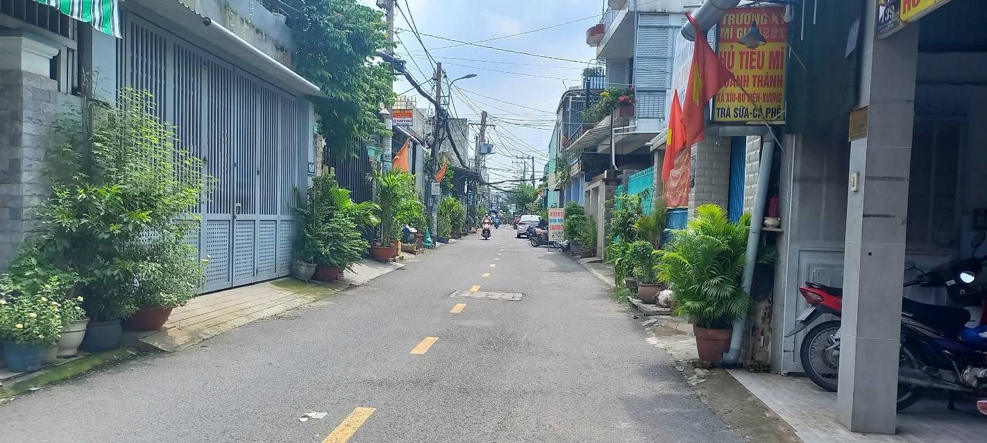 Bán nhà góc 3 mặt tiền Trường Chinh, Tân Hưng Thuận, 184.3m² - Tiềm năng kinh doanh lớn!