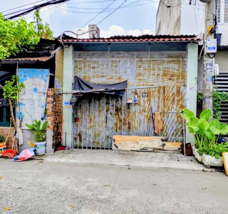 Nhà mặt tiền Bà Điểm Hóc Môn 34m² giá 2.5 tỷ - Vị trí đẹp, hỗ trợ vay ngân hàng!