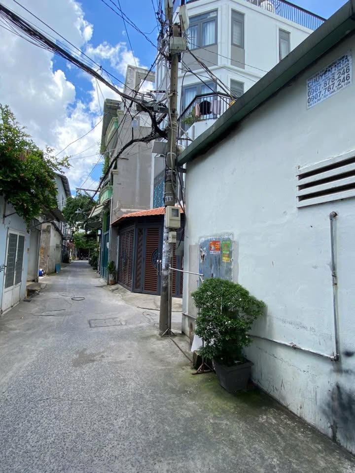 Nhà cấp 4 trên đường Nguyễn Văn Lượng, Gò Vấp - 56m² giá 5.15 tỷ - Đầu tư sinh lời ngay!