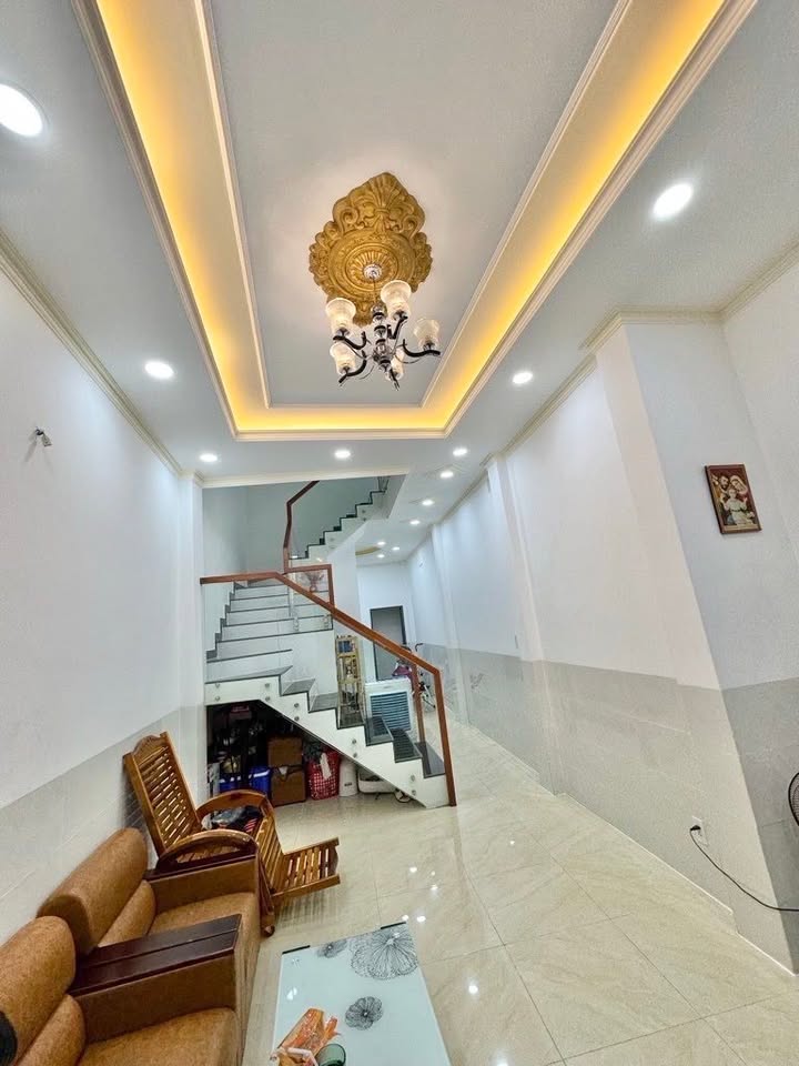 Nhà 4 tầng tại Hậu Giang, Q6, 56m² giá 6 tỷ - Sổ hồng chính chủ ngay!
