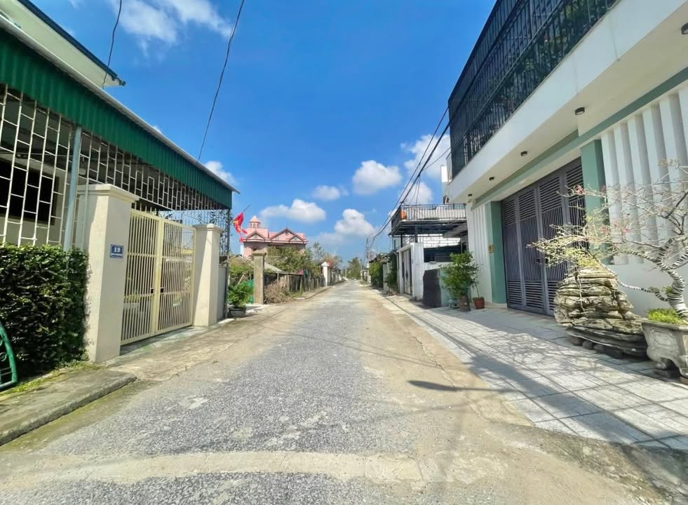 Đất Hưng Lộc Vinh 92.2m² giá 2.7 tỷ - Vị trí đẹp, tiềm năng phát triển!