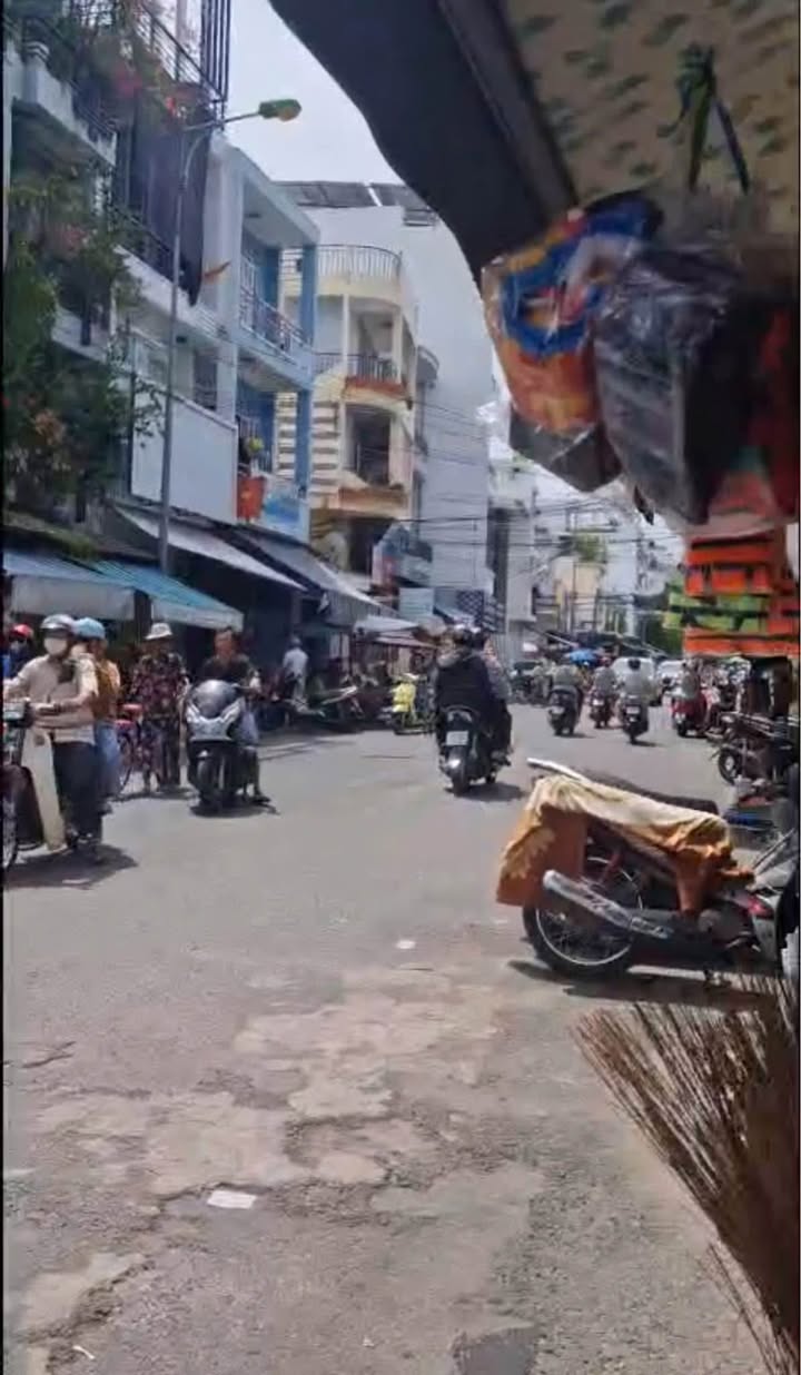 Nhà Mặt Tiền Kinh Doanh Chợ Phương Sài Nha Trang 72m² giá 6.3 tỷ - Đầu tư sinh lời ngay!