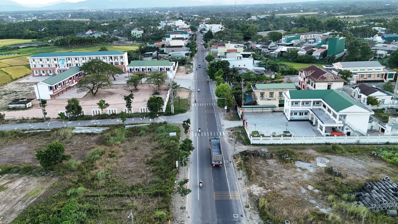 Đất nền lô góc B11 - KDC Phú Điền 240m² giá 2.3 tỷ - Đối diện trường Nghĩa Điền!