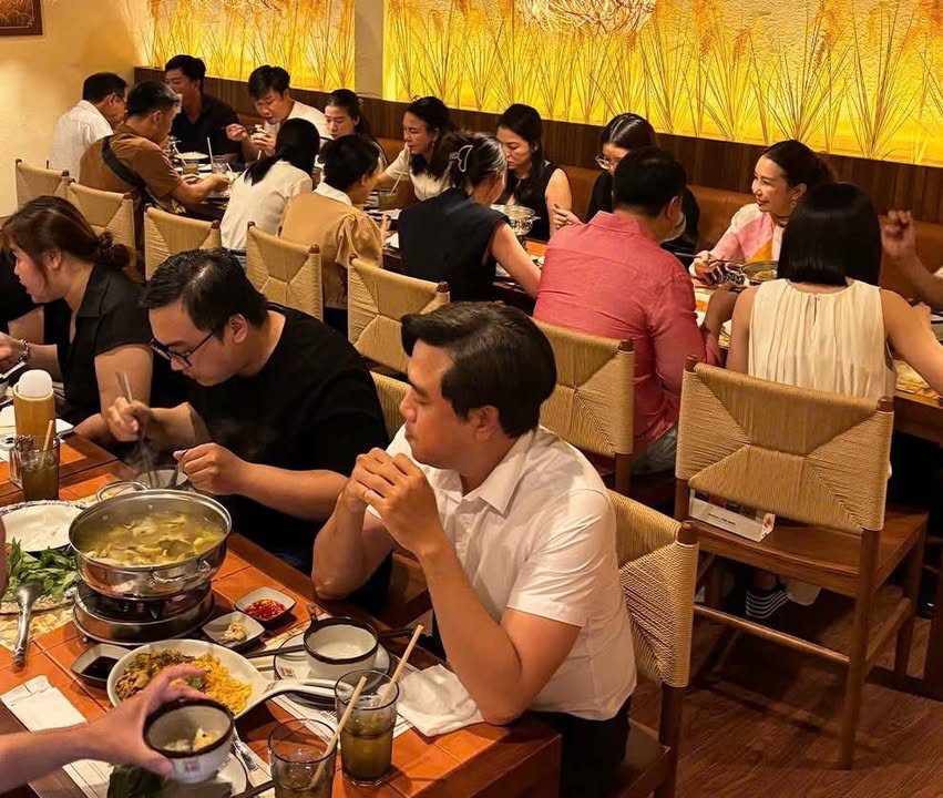 Cửa hàng cho thuê Trương Văn Bang, Quận 2, 160m² - Giao thông thuận lợi, sang trọng!