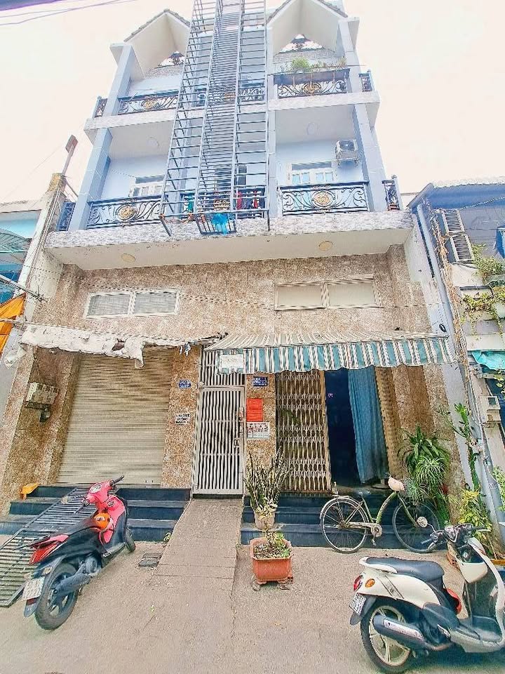 Căn hộ dịch vụ Tân Phú 131.2m² giá 23 tỷ - Dòng tiền ổn định gần 100 triệu/năm!