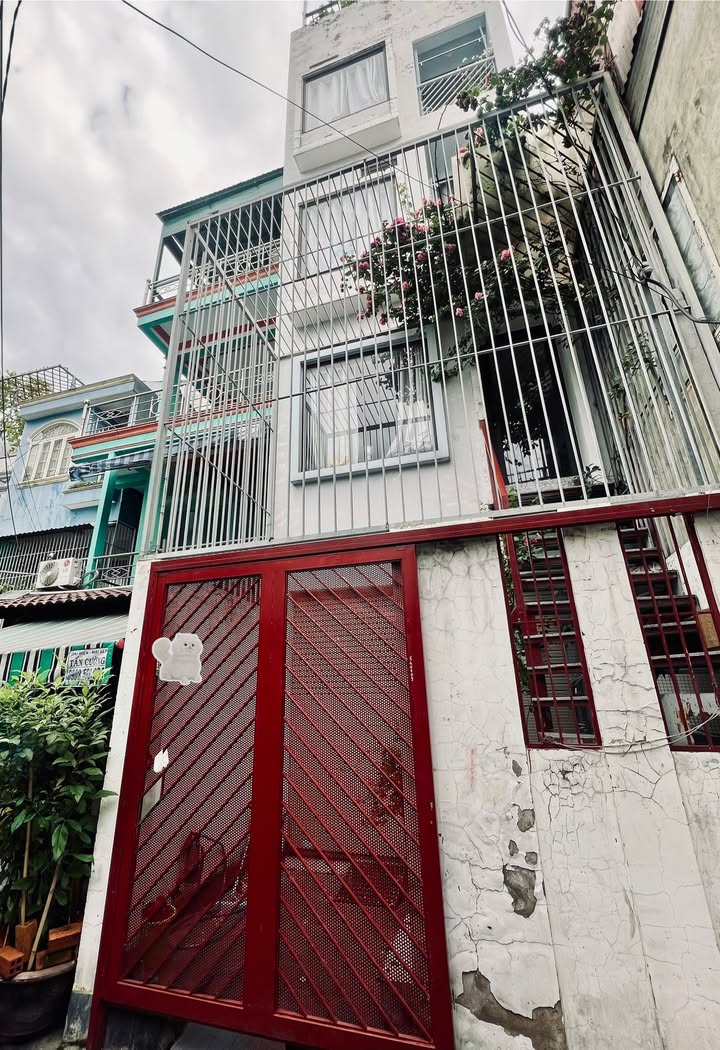 Nhà 5 tầng đường Huỳnh Tấn Phát, Quận 7, 72m² giá 8 tỷ - Dòng tiền ổn định 30 triệu/tháng!