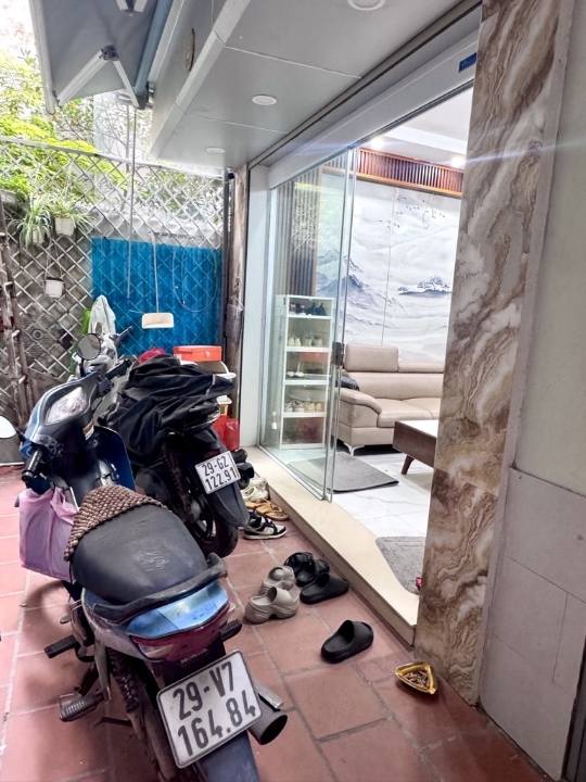 Nhà riêng Quan Nhân 30m² giá 8 tỷ - Thiết kế đẹp, 2 mặt thoáng!