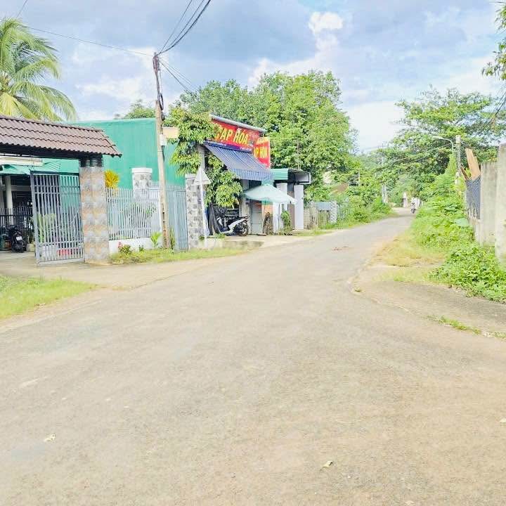 Đất mặt tiền Nguyễn Trường Tộ, Krông Pắc 102m² giá 1.55 tỷ - Đầu tư sinh lời lý tưởng!