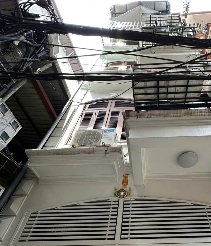 FrontHouse Cầu Giấy 36m² giá thỏa thuận - Kinh doanh thuận lợi, sổ đỏ chính chủ!