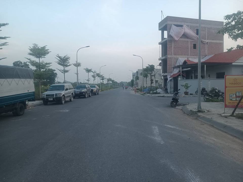 Đất Tái Định Cư Nguyên Khê, Đông Anh 50m² giá 5 tỷ - Kinh doanh ngay!