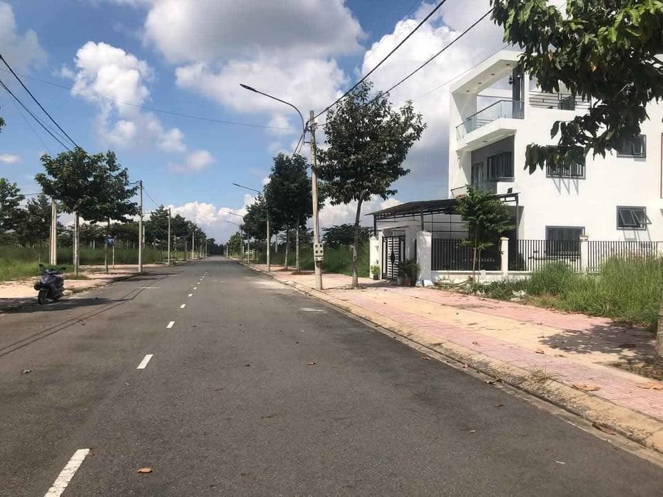 Đất thổ cư Long Thành 210m² giá 3.87 tỷ - Sổ đỏ chính chủ