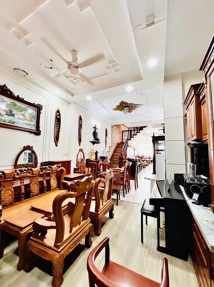 Nhà mặt tiền đường Tân Kỳ Tân Quý, Bình Tân 95m² giá 17 tỷ - Kinh doanh siêu lợi nhuận!