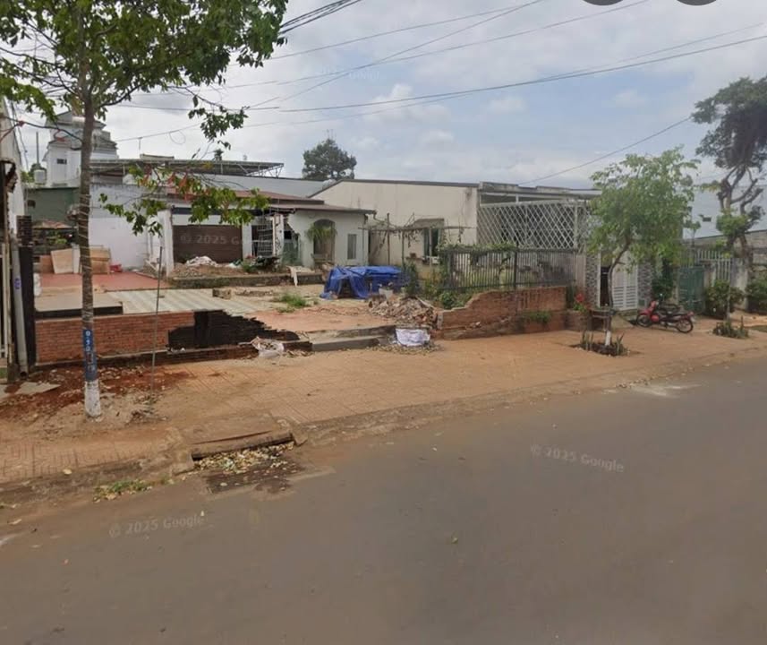 Bán đất mặt tiền Phạm Văn Đồng, Buôn Hồ 104m² giá 2.999 tỷ - Khu dân cư sầm uất!