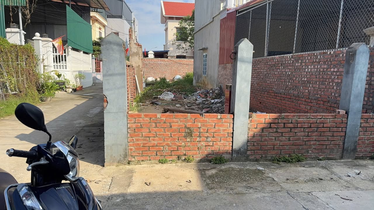 Đất lô góc 2 mặt tiền tại Yên Trung, Yên Phong, Bắc Ninh 70m² giá chỉ 2 tỷ - Cơ hội đầu tư hấp dẫn!