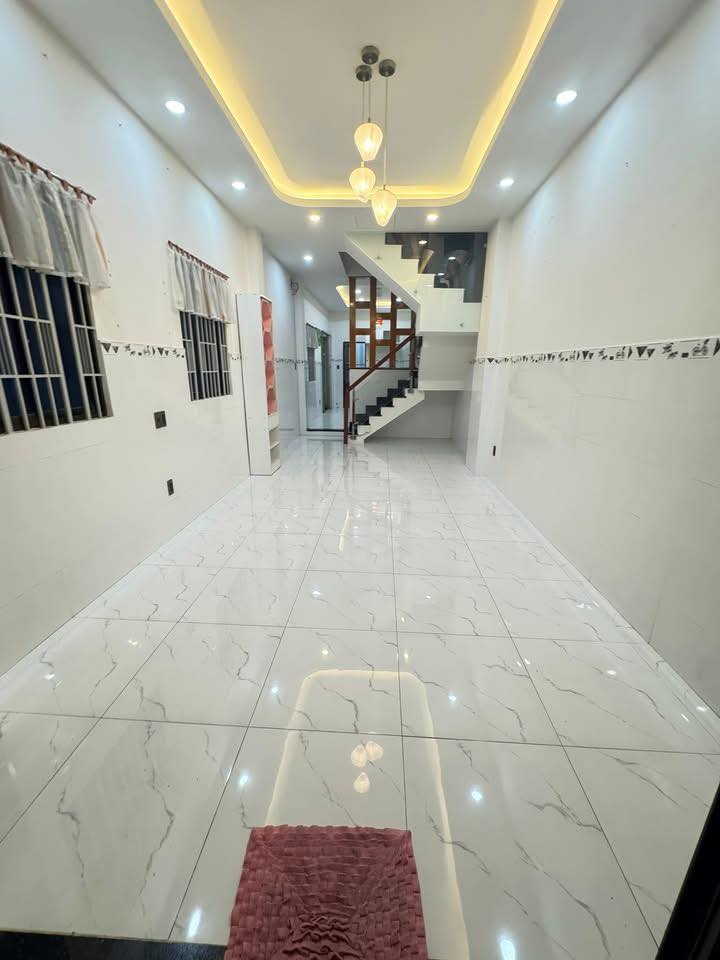 Nhà cho thuê đường Nguyễn Hồng Đào, Tân Bình 60m² giá 15 triệu - Không gian sống lý tưởng!