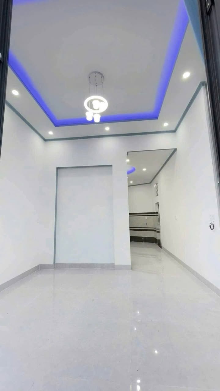 Nhà nguyên căn cho thuê hẻm ô tô Ngô Đức Tốn, 100m² giá 4 triệu - Không gian sống lý tưởng!