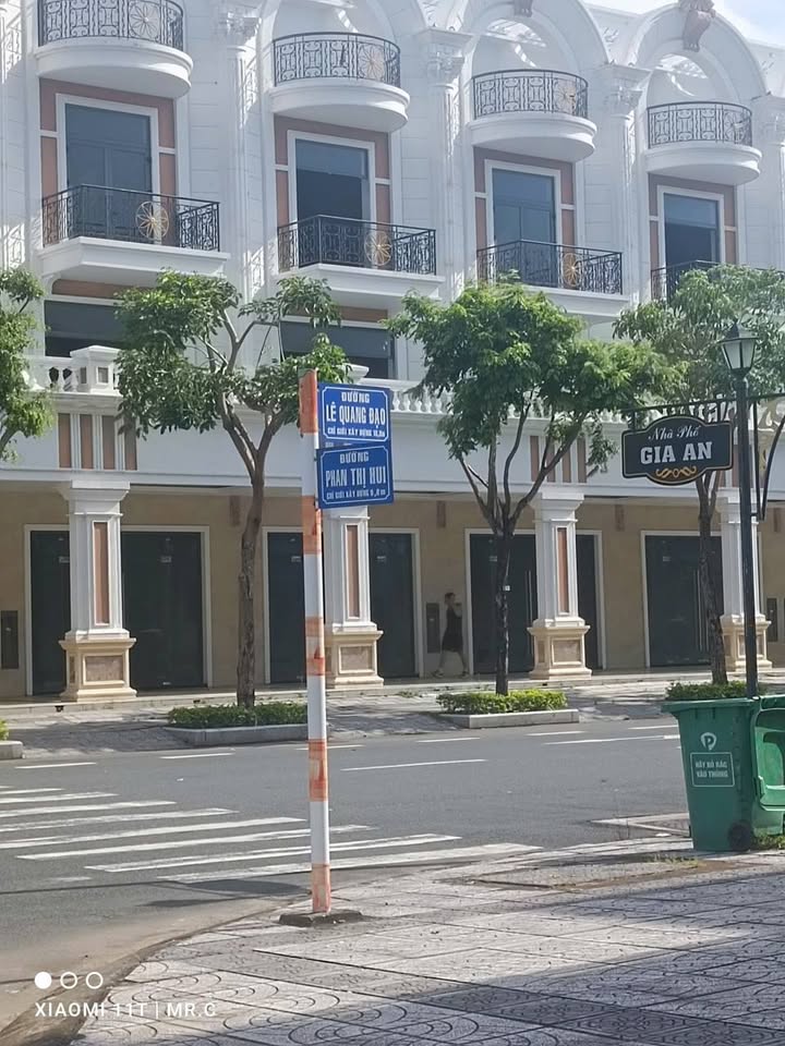 Nhà 1 trệt 2 lầu thô đường Phan Thị Hối, Rạch Giá 120m² - Giá 3 tỷ, vị trí đắc địa!