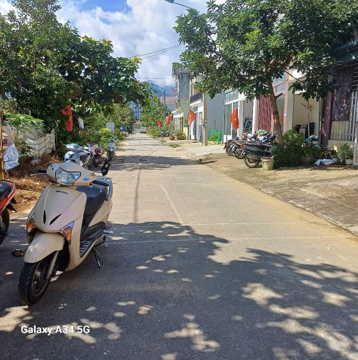 Đất nền phường Tân Phong, TP Lai Châu 110.5m² chỉ 800 triệu - Vị trí đắc địa gần trung tâm!