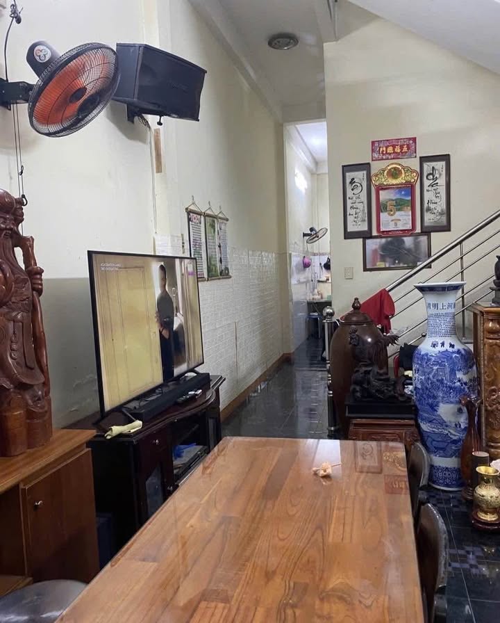 Bán nhà mặt tiền Lê Thị Xuyến 75m² giá 7.6 tỷ - Kinh doanh tuyệt vời!