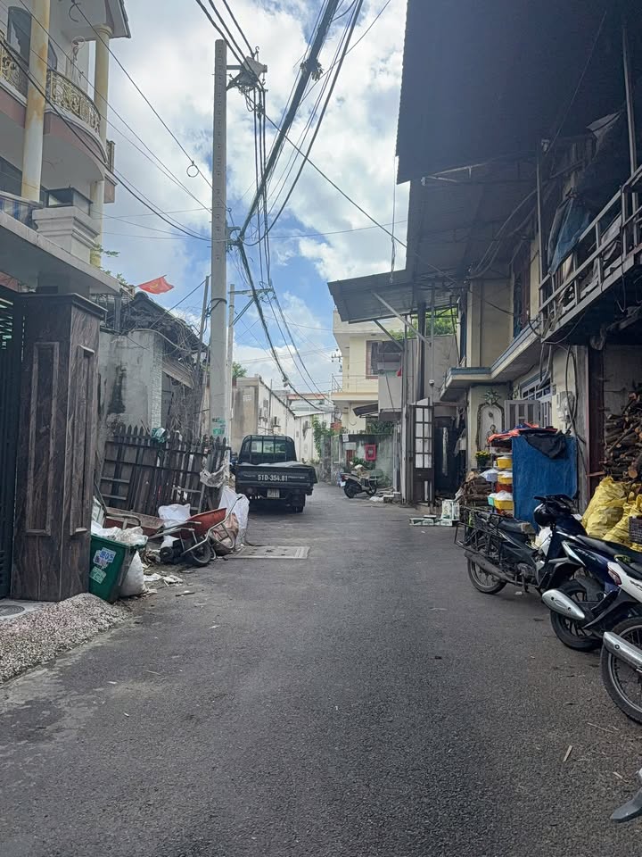 Đất nền đường Phú Châu, Thủ Đức 245m² giá 10.5 tỷ - Hàng phân lô tốt, sổ đỏ chính chủ!