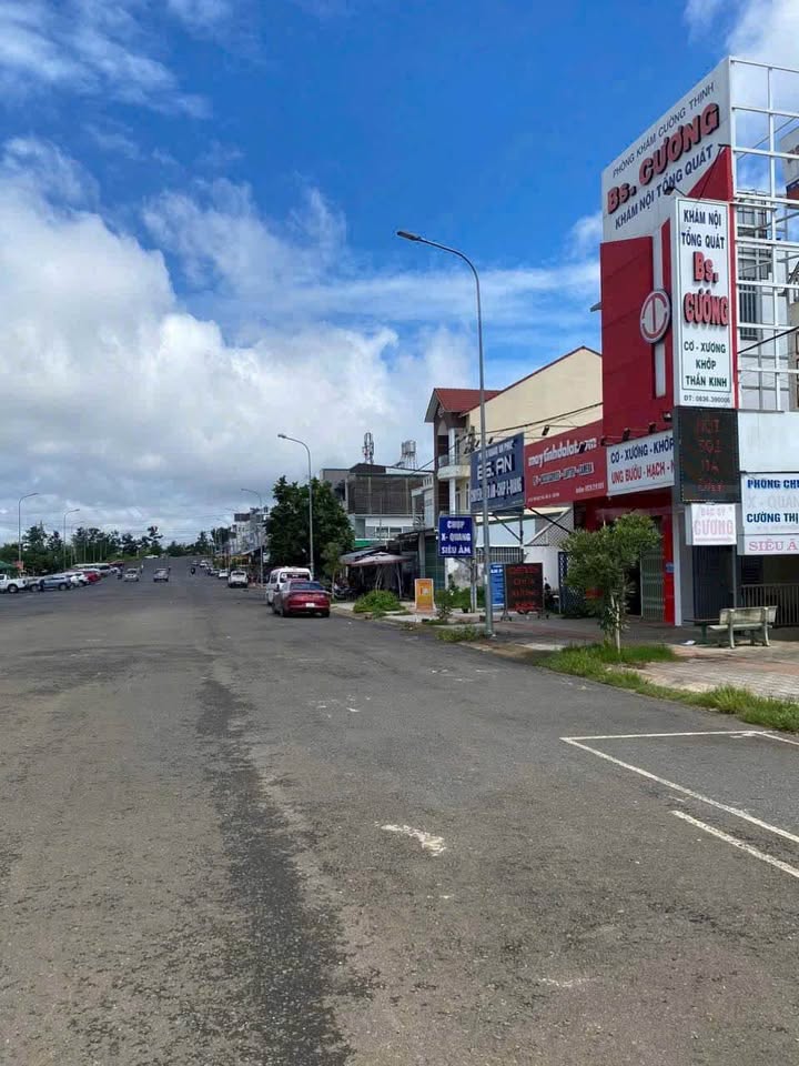 FrontHouse mặt tiền Trần Quốc Toản Bảo Lộc 308m² giá 10.5 tỷ - Vị trí đắc địa kinh doanh!