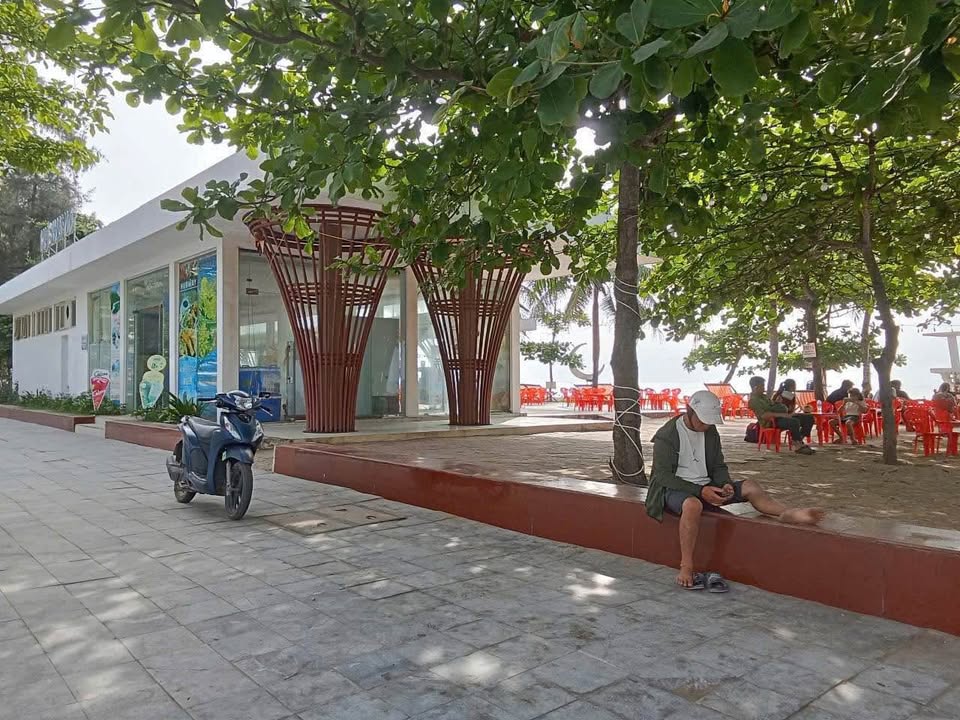 Khách sạn 2 mặt tiền tại Sầm Sơn 158m² giá 19 tỷ - Đầu tư sinh lời ngay!