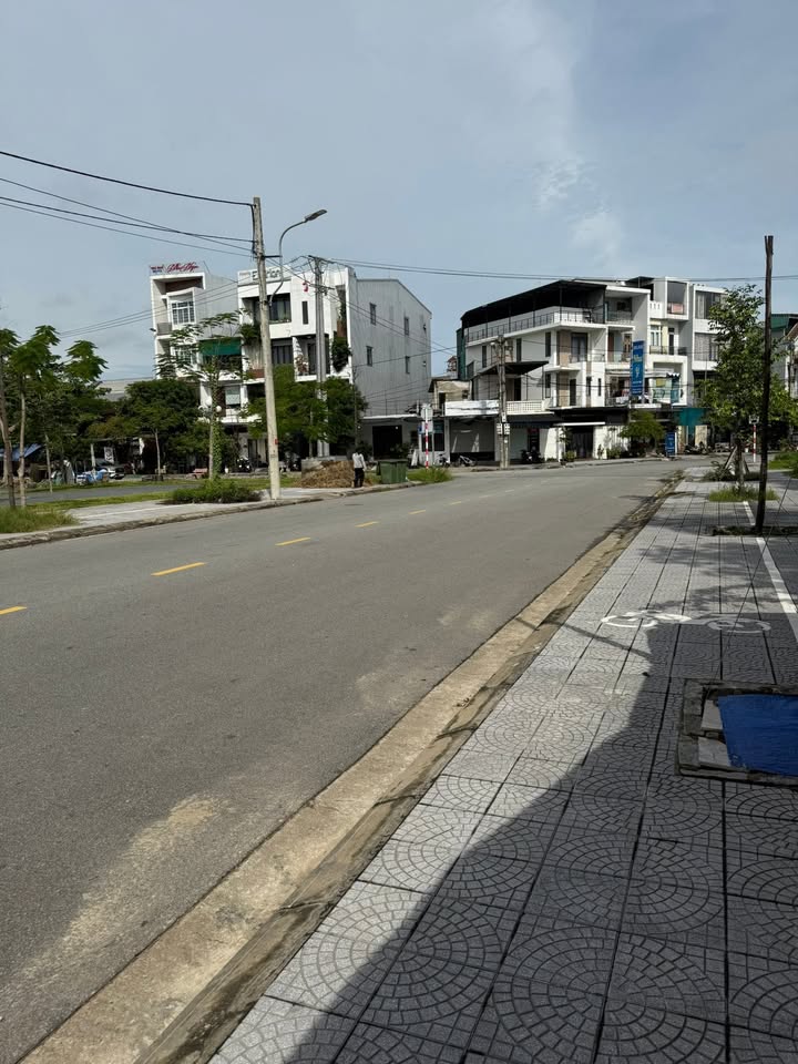 Đất nền KQH BẦU VÁ, đường Trường Đúc 400m² giá 16 tỷ - Vị trí đẹp, thích hợp kinh doanh!