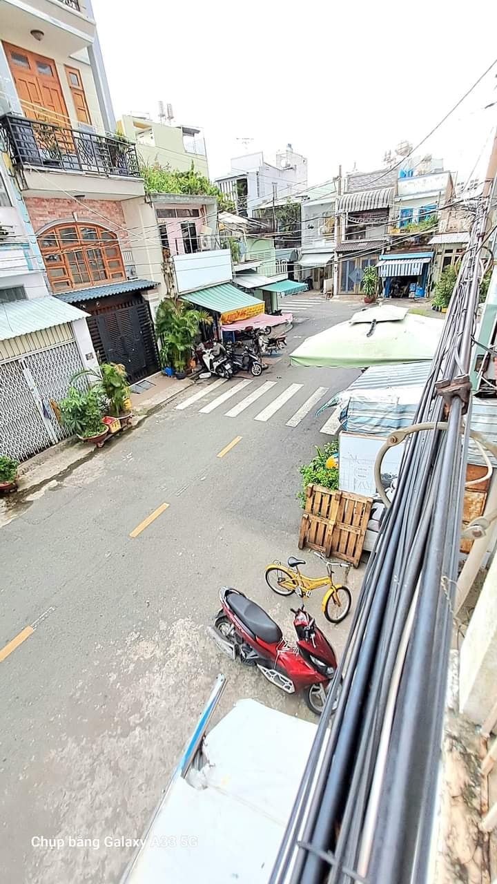 Nhà phố 2 mặt tiền tại Tân Phú 37,8m² giá 4,6 tỷ - Vị trí đắc địa, giao thông thuận tiện!