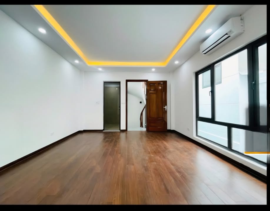Nhà 5 tầng Khương Hạ, Thanh Xuân 35m² giá 9.5 tỷ - Sẵn sàng giao dịch!