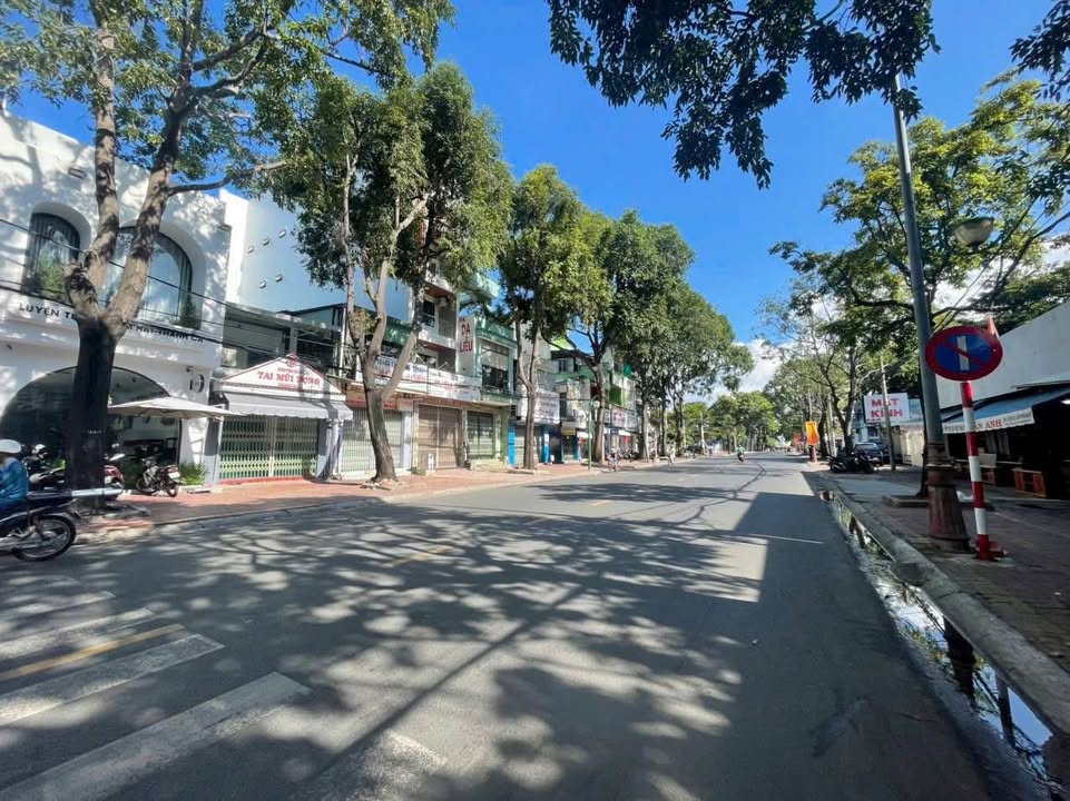 Nhà mặt tiền Phan Chu Trinh - Vũng Tàu 170m² giá 15 triệu - Vị trí kinh doanh sầm uất!