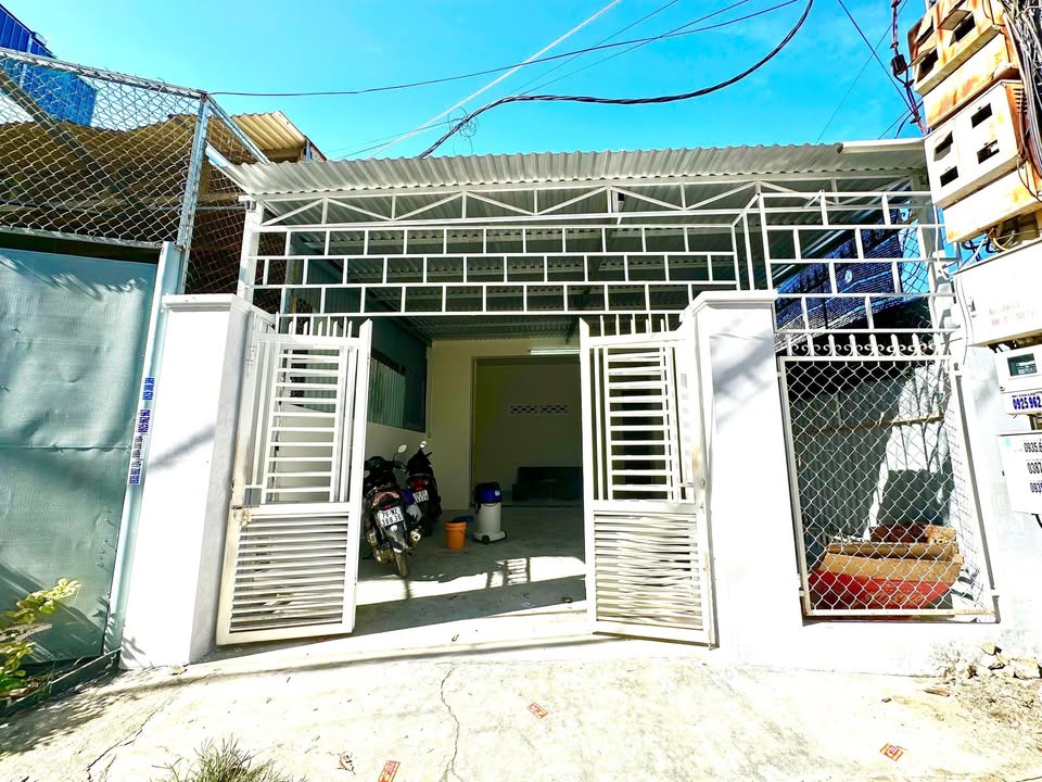 Nhà nguyên căn Vĩnh Thái 88m² giá 5 triệu - Sân đậu 2 ô tô thoải mái!