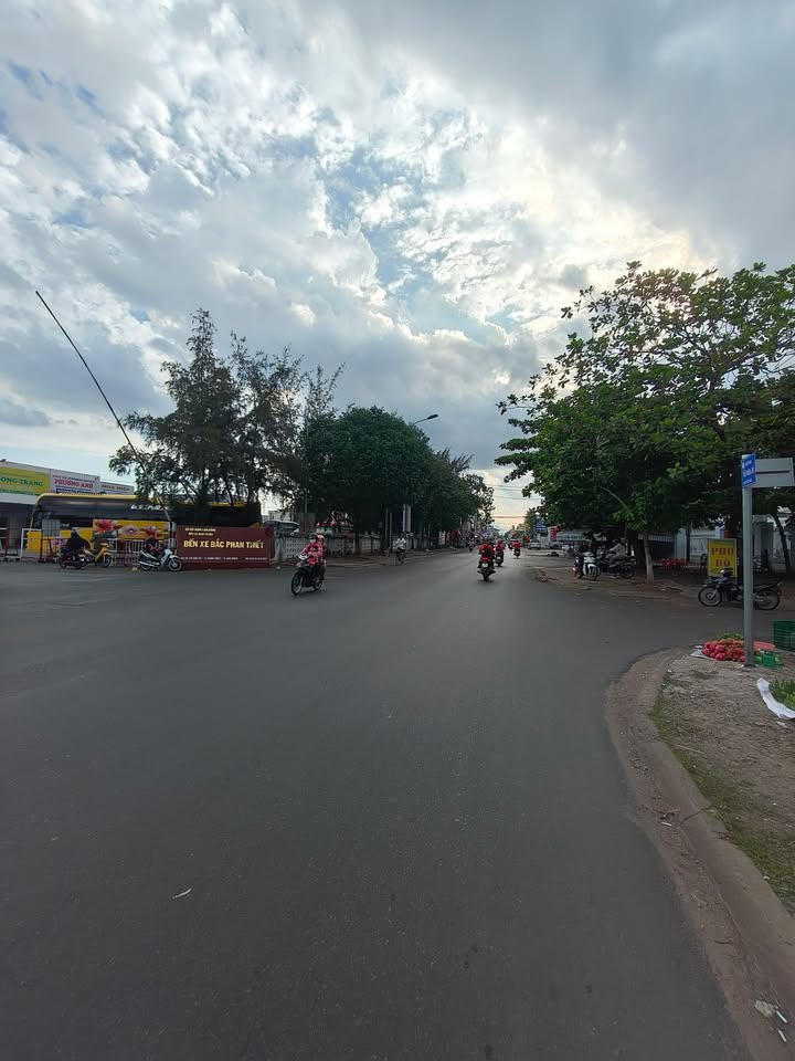 Nhà riêng Phú Trinh, Phan Thiết 270m² - Thiết kế hiện đại, gần bến xe Bắc!