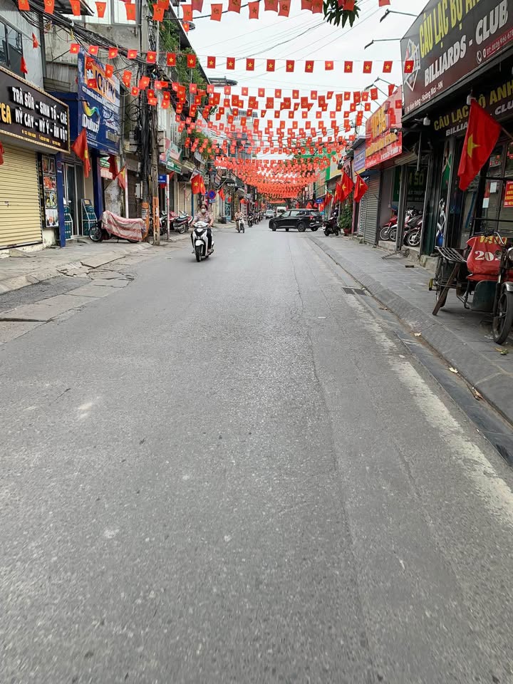 Nhà phố Vĩnh Hưng 4 tầng, 30m² giá 6.15 tỷ - Ô tô vào tận nơi!