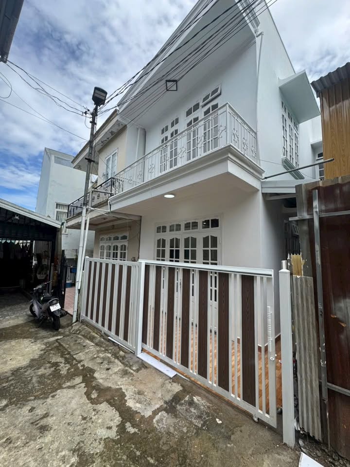 Nhà lầu đúc kiên cố phường 9 Đà Lạt 60m² giá 2.05 tỷ - Sẵn sàng cho gia đình định cư!