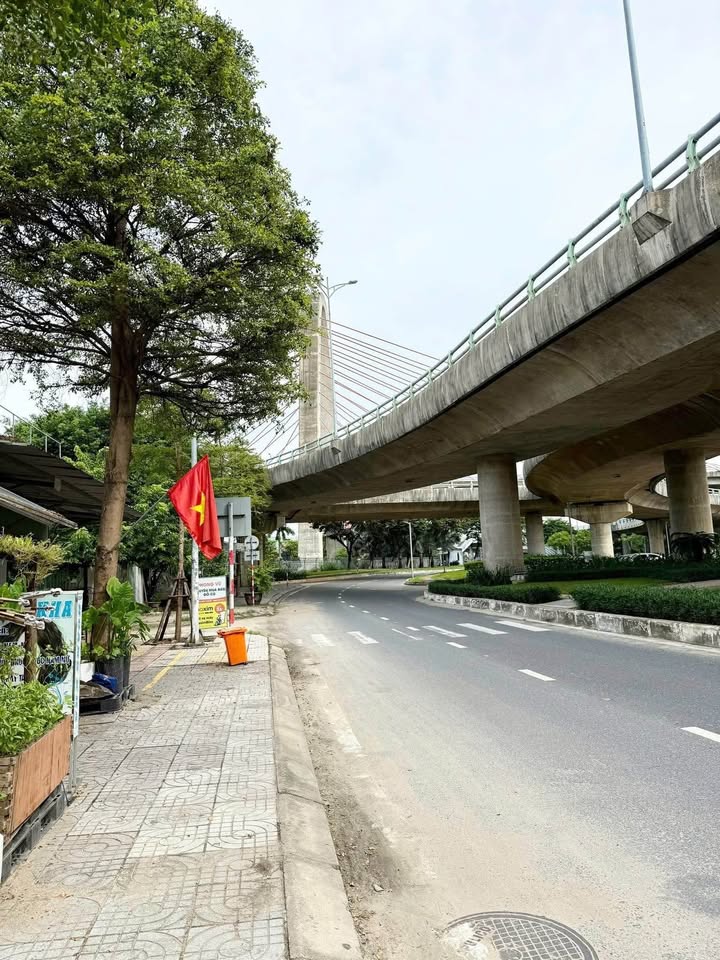 Bán nhà mặt tiền Hoàng Thị Loan, Đà Nẵng 130m² giá 6.25 tỷ - Đầu tư sinh lời ngay!