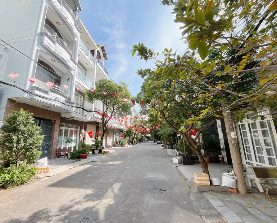 Cho thuê nhà nguyên căn Hẻm 12m Nguyễn Cửu Đàm, 64m² giá 11 triệu - Tiện mở văn phòng, ở gia đình!