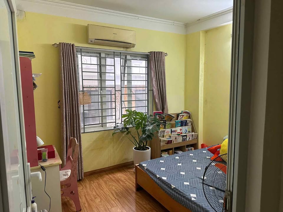 Nhà nguyên căn 45m² tại Linh Đàm, Hoàng Mai - Nội thất đầy đủ, giá chỉ 10 triệu!