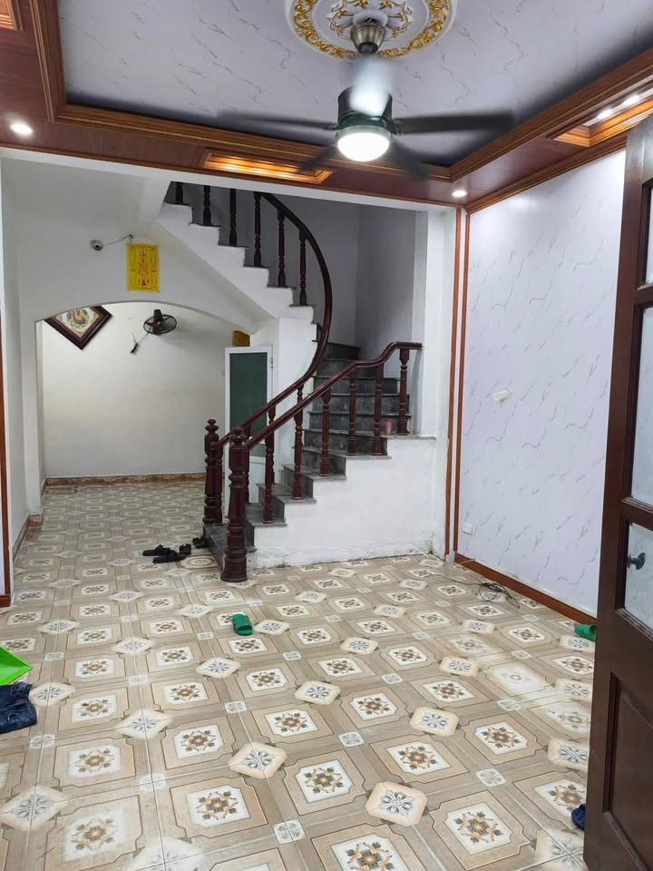 Nhà cho thuê 4 tầng ngõ 509 Vũ Tông Phan 41m² giá 10.8 triệu - Không sợ ngập nước!