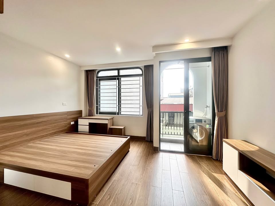 Căn hộ 1N1K Vincom Trần Duy Hưng 88m² - Full nội thất, an ninh 24/7!