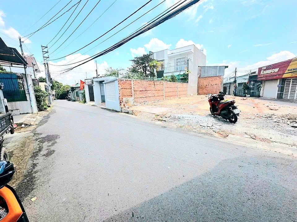 Đất góc 2 mặt tiền Trảng Dài 68m² giá chỉ 2.35 tỷ - Cơ hội đầu tư hấp dẫn!