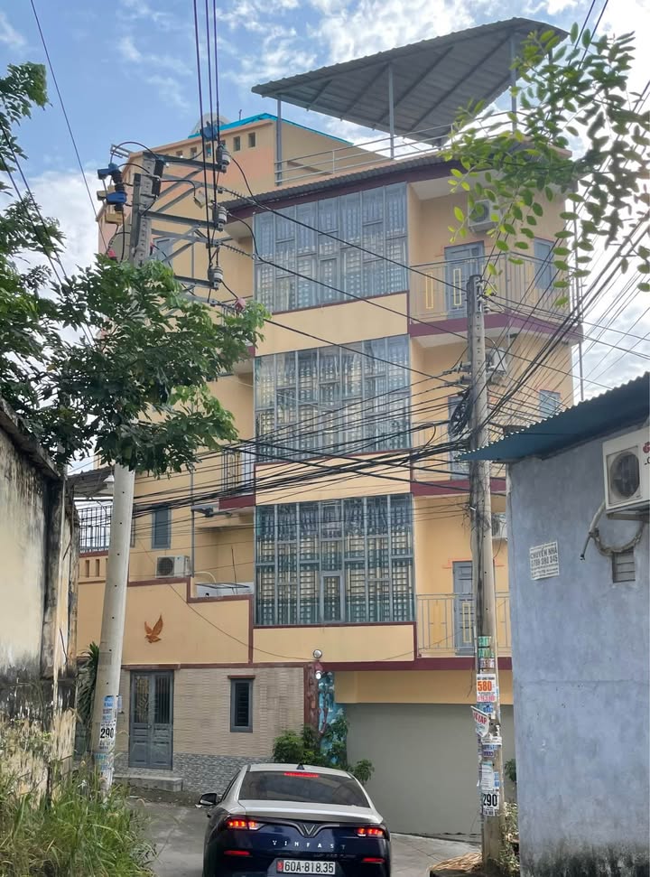 Nhà nguyên căn 6 phòng ở Biên Hòa giá 20 triệu - Đầy đủ nội thất, cho thuê từng phòng