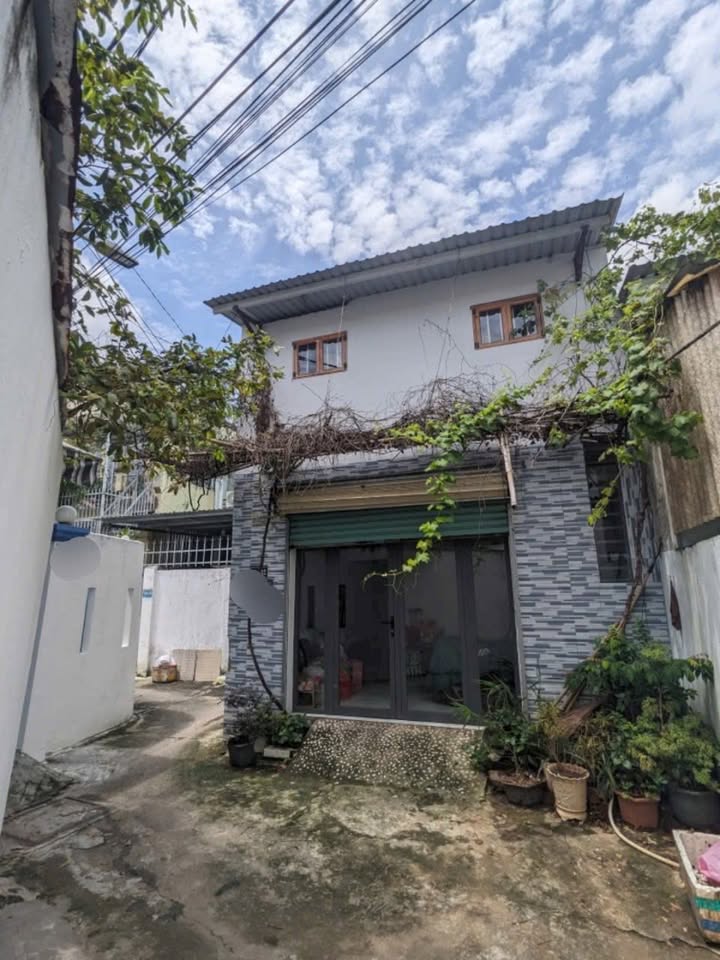 Nhà cho thuê tại Hiệp Phú, Thủ Đức 65m² giá 10 triệu - Không gian thoáng đãng, an ninh!