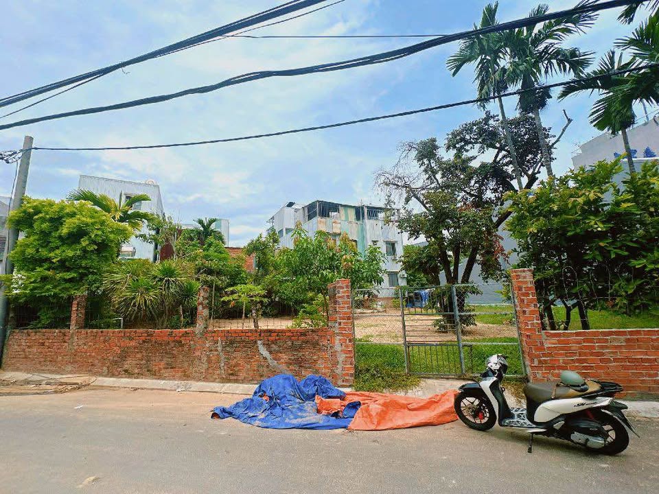 Đất nền Đà Nẵng 489m² giá thỏa thuận - Mặt tiền 27m sát biển!